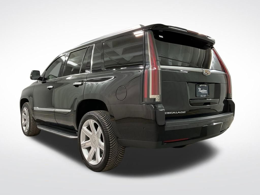 Used 2019 Cadillac Escalade Luxury image 2