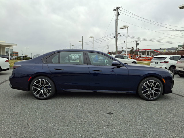 Certified 2023 BMW 760i xDrive image 8