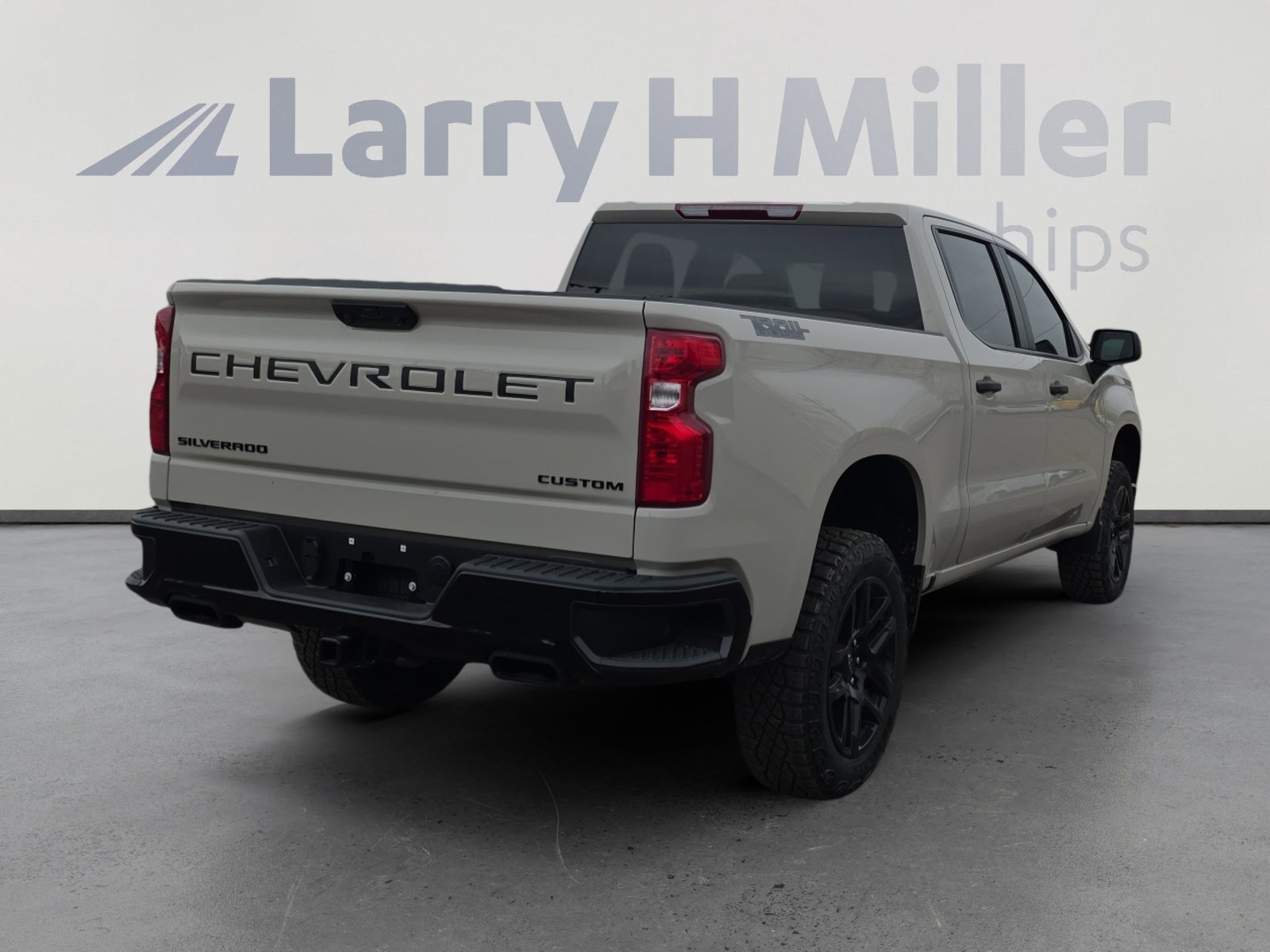 New 2026 Chevrolet Silverado 1500 Custom Trail Boss w/ Dark Appearance Package image 5