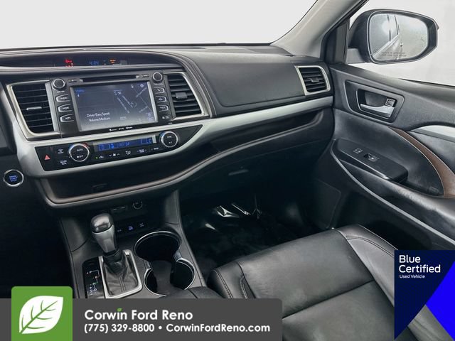 Used 2019 Toyota Highlander XLE AWD/4WD image 27