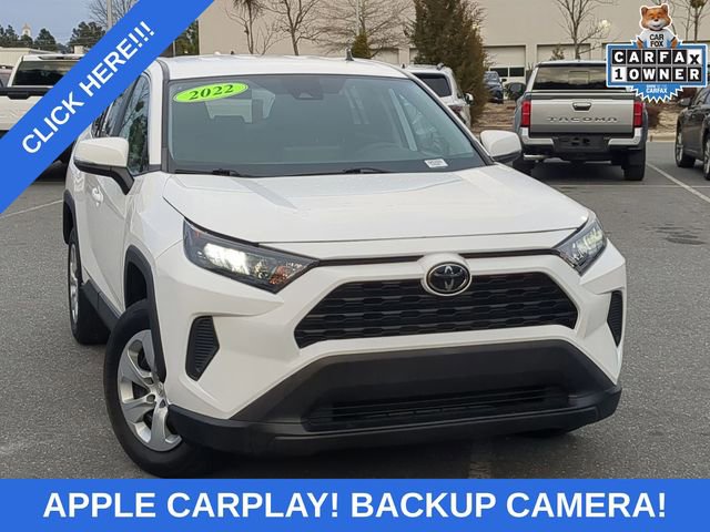 Used 2022 Toyota RAV4 LE image 2