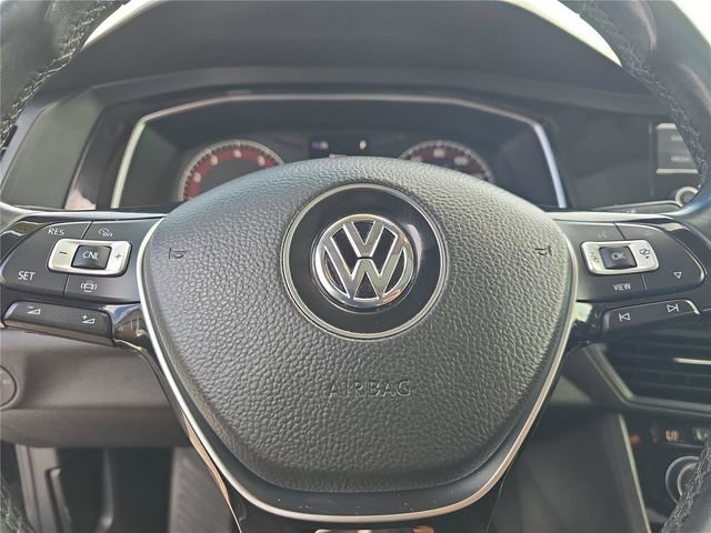 Used 2019 Volkswagen Jetta SE w/ Cold Weather Package FWD image 18