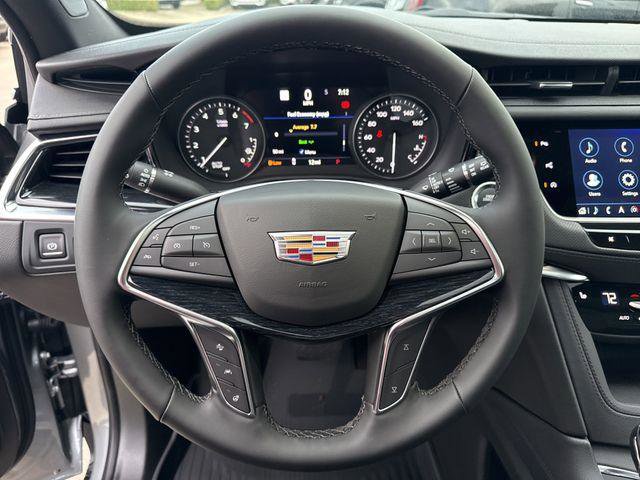 New 2026 Cadillac XT5 Premium Luxury w/ LPO, Floor Liner Package image 13