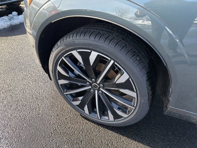 New 2026 Volvo XC60 B5 Ultra w/ Protection Package Premier AWD/4WD image 6