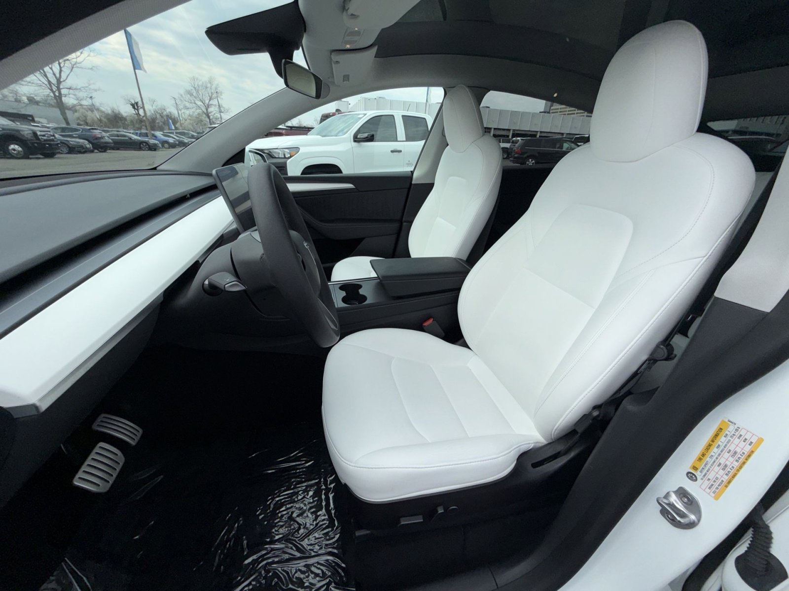 Used 2022 Tesla Model Y Performance image 13