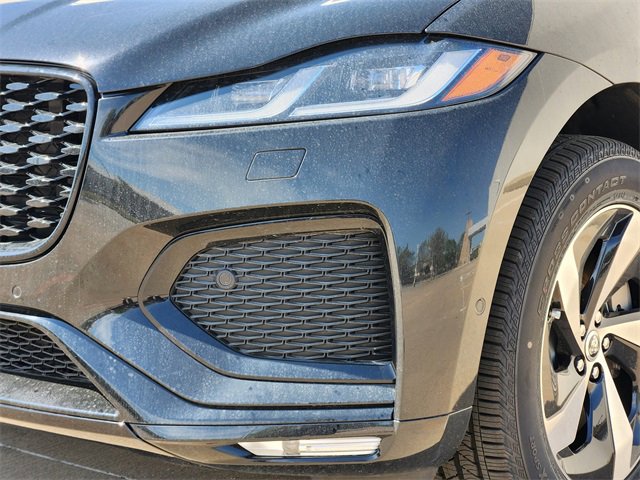 Used 2026 Jaguar F-PACE R-Dynamic S image 5