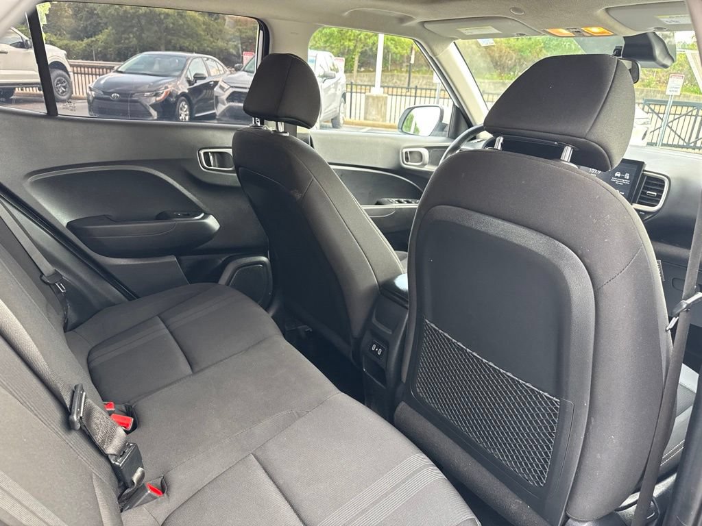 Used 2026 Hyundai Venue SEL FWD image 32