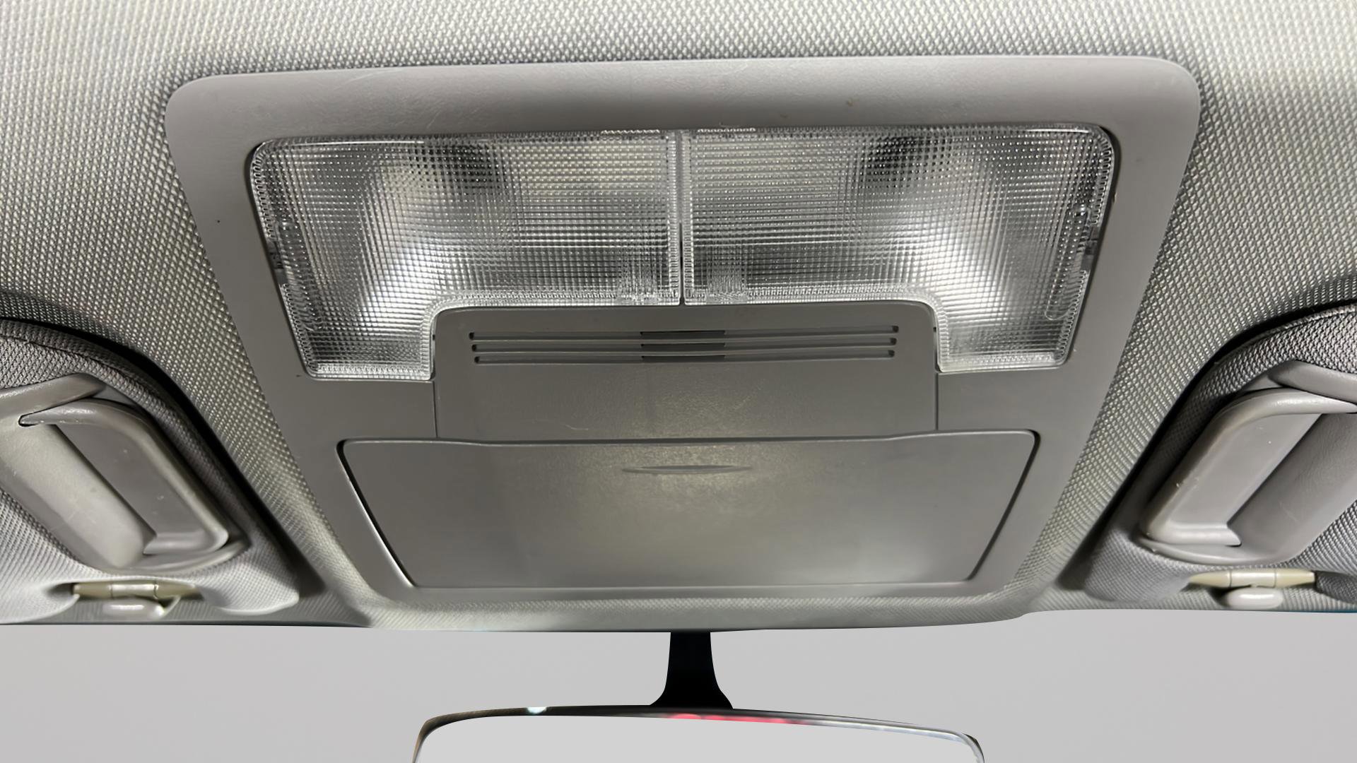 Used 2014 Toyota Camry L FWD image 18