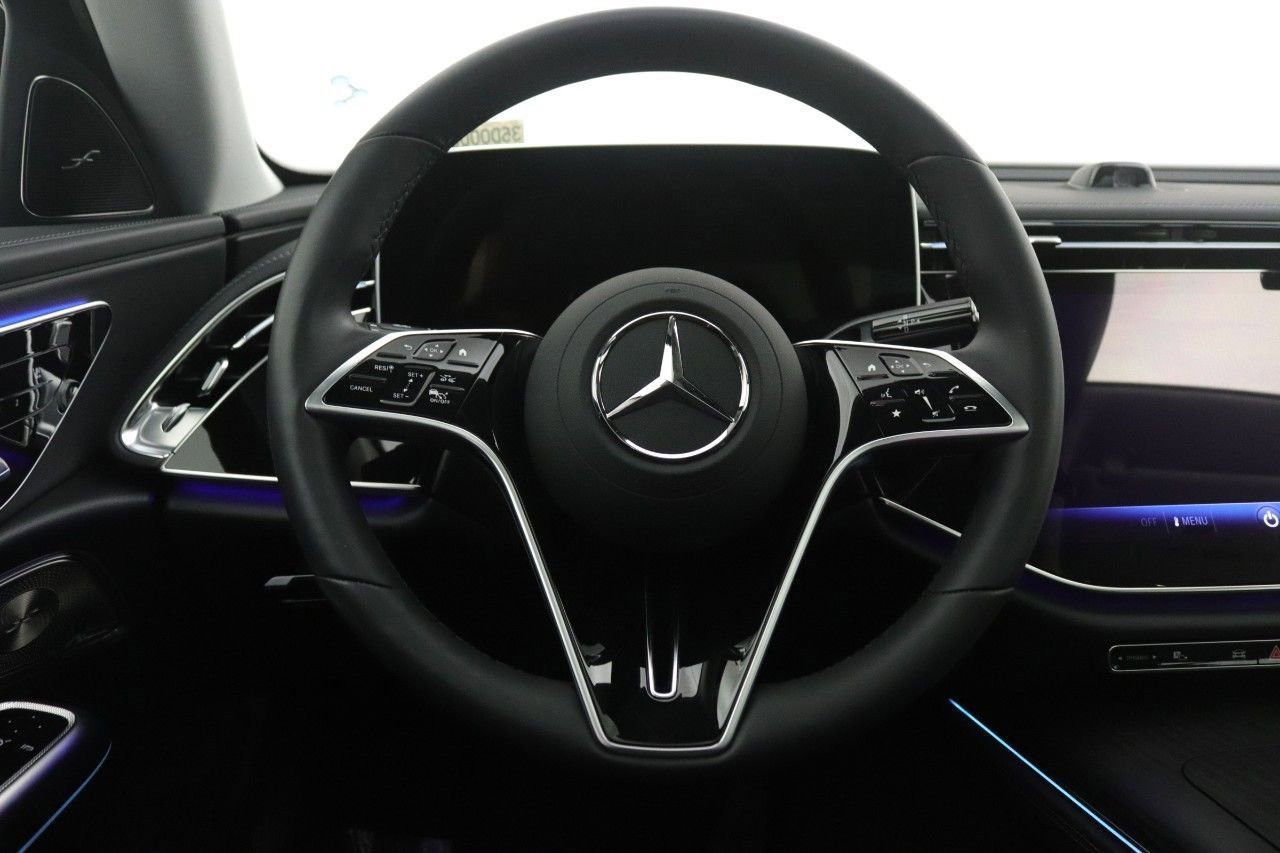 New 2025 Mercedes-Benz E 350 4MATIC Sedan image 10