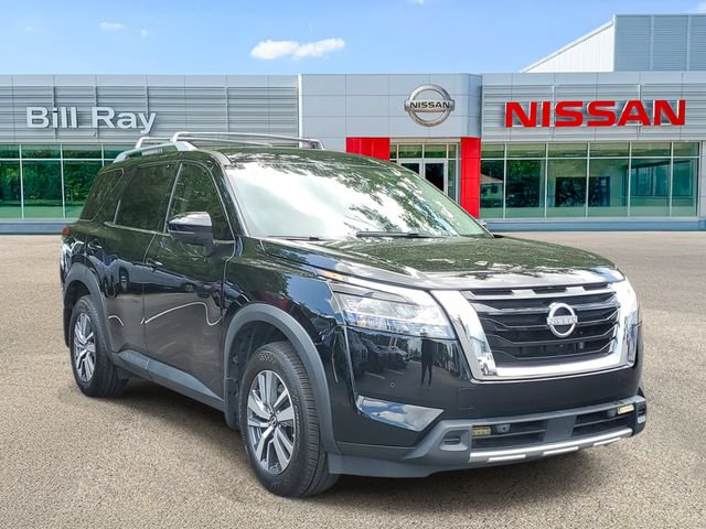 Used 2024 Nissan Pathfinder SL FWD image 1