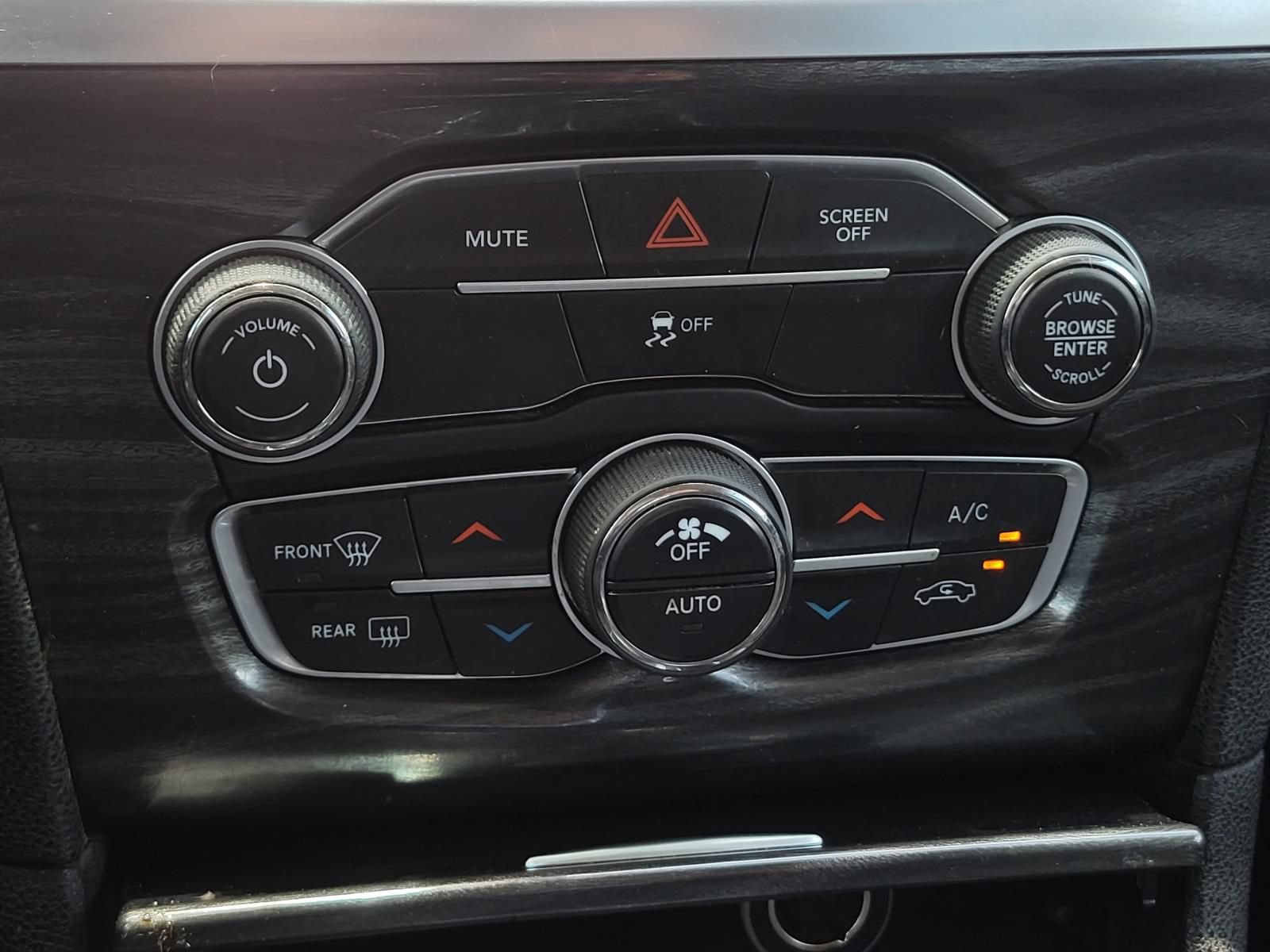 Used 2019 Chrysler 300 Touring w/ Sport Appearance Package RWD image 22