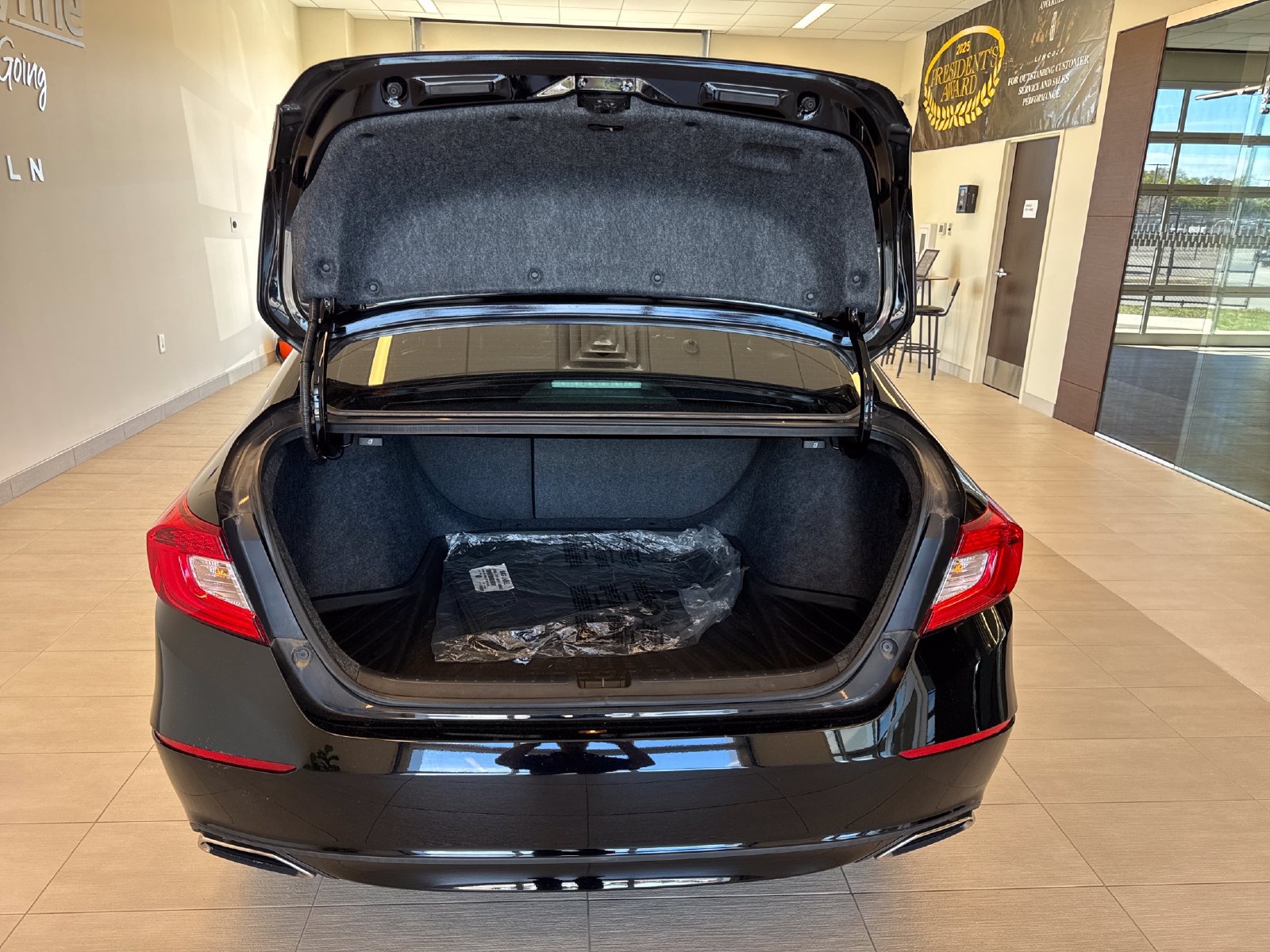 Used 2022 Honda Accord Sport image 10