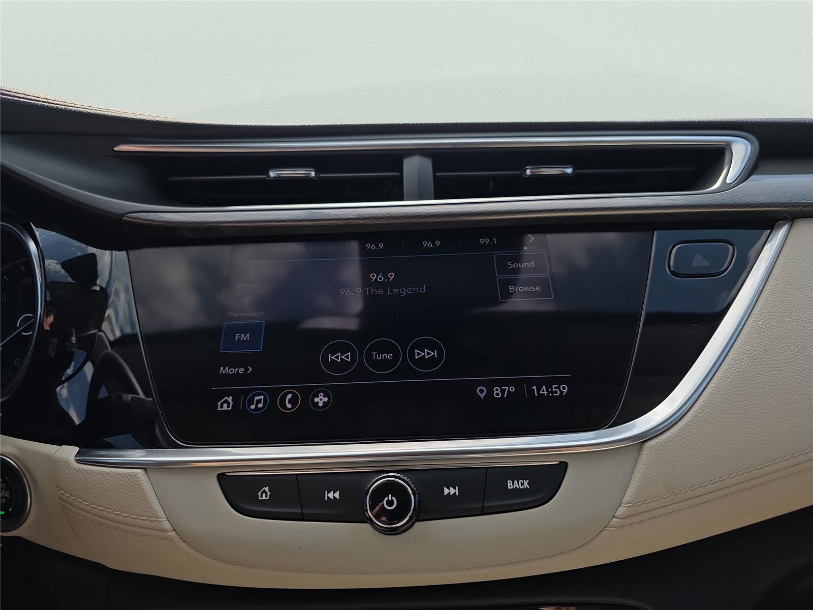 Used 2020 Buick Encore GX Preferred w/ Cold Weather Comfort Package image 23