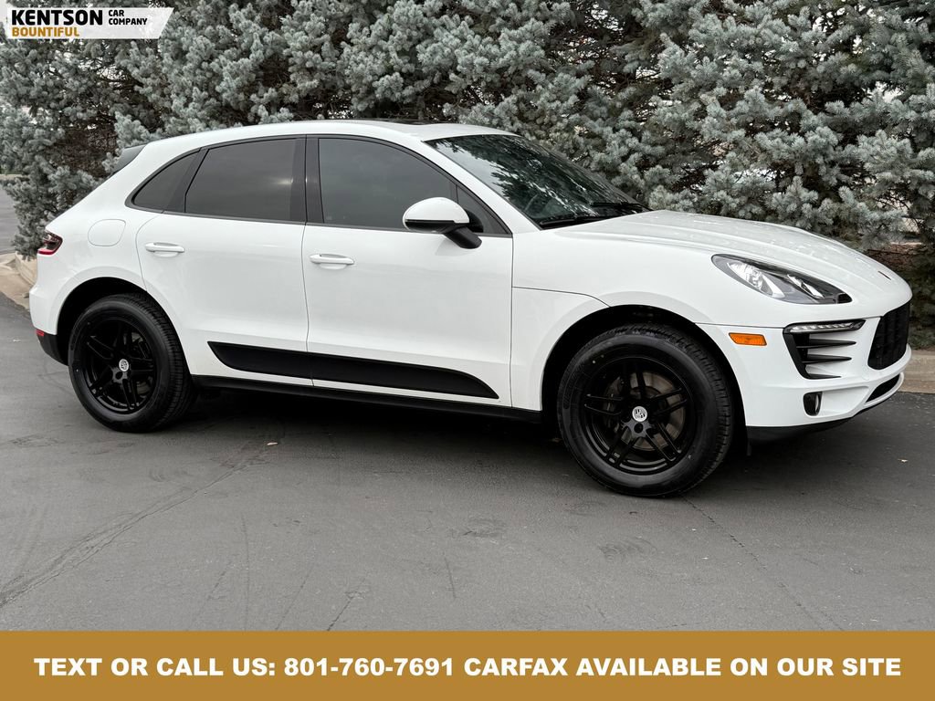 Used 2018 Porsche Macan Base image 12