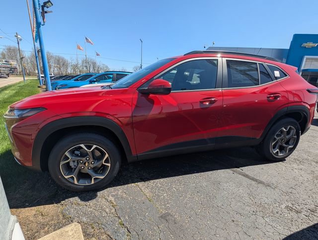 New 2026 Chevrolet Trax LT w/ Driver Confidence Package image 4