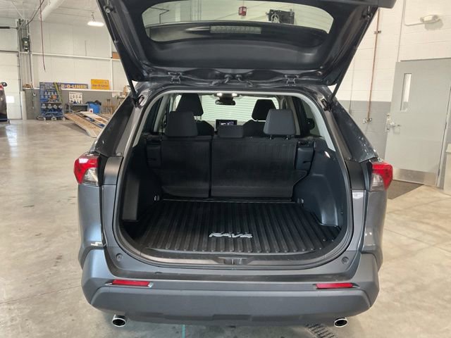 Used 2024 Toyota RAV4 LE AWD/4WD image 18