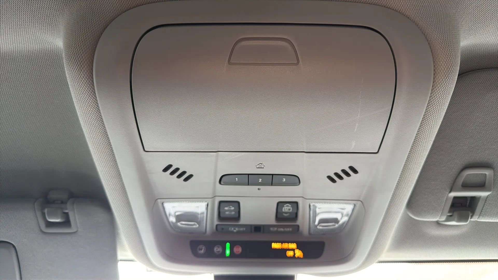 Used 2021 GMC Terrain SLT w/ Infotainment Package II AWD/4WD image 21