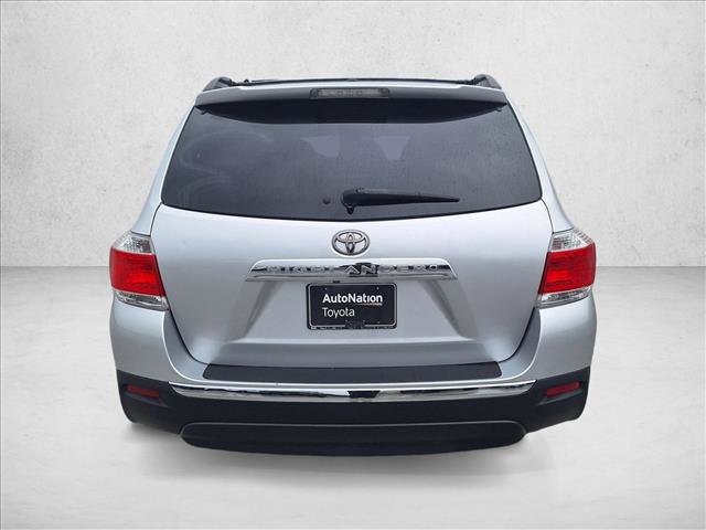 Used 2013 Toyota Highlander SE image 4