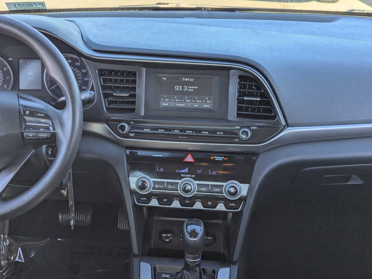 Used 2020 Hyundai Elantra SE w/ Cargo Package (C1) image 14