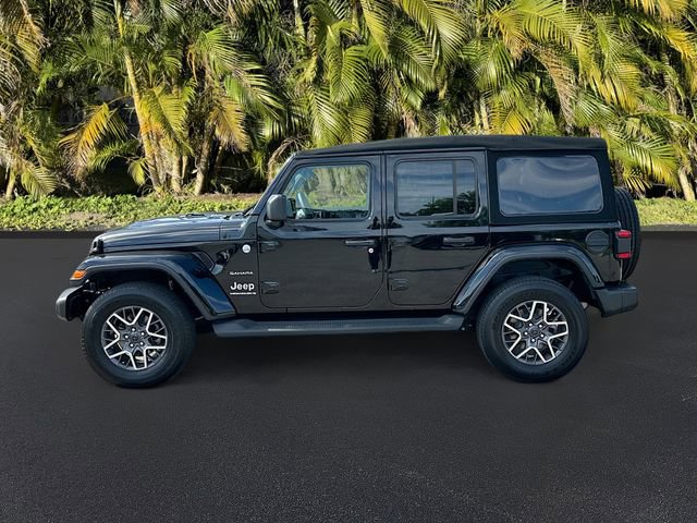 Used 2024 Jeep Wrangler Unlimited Sahara w/ Technology Group AWD/4WD image 8