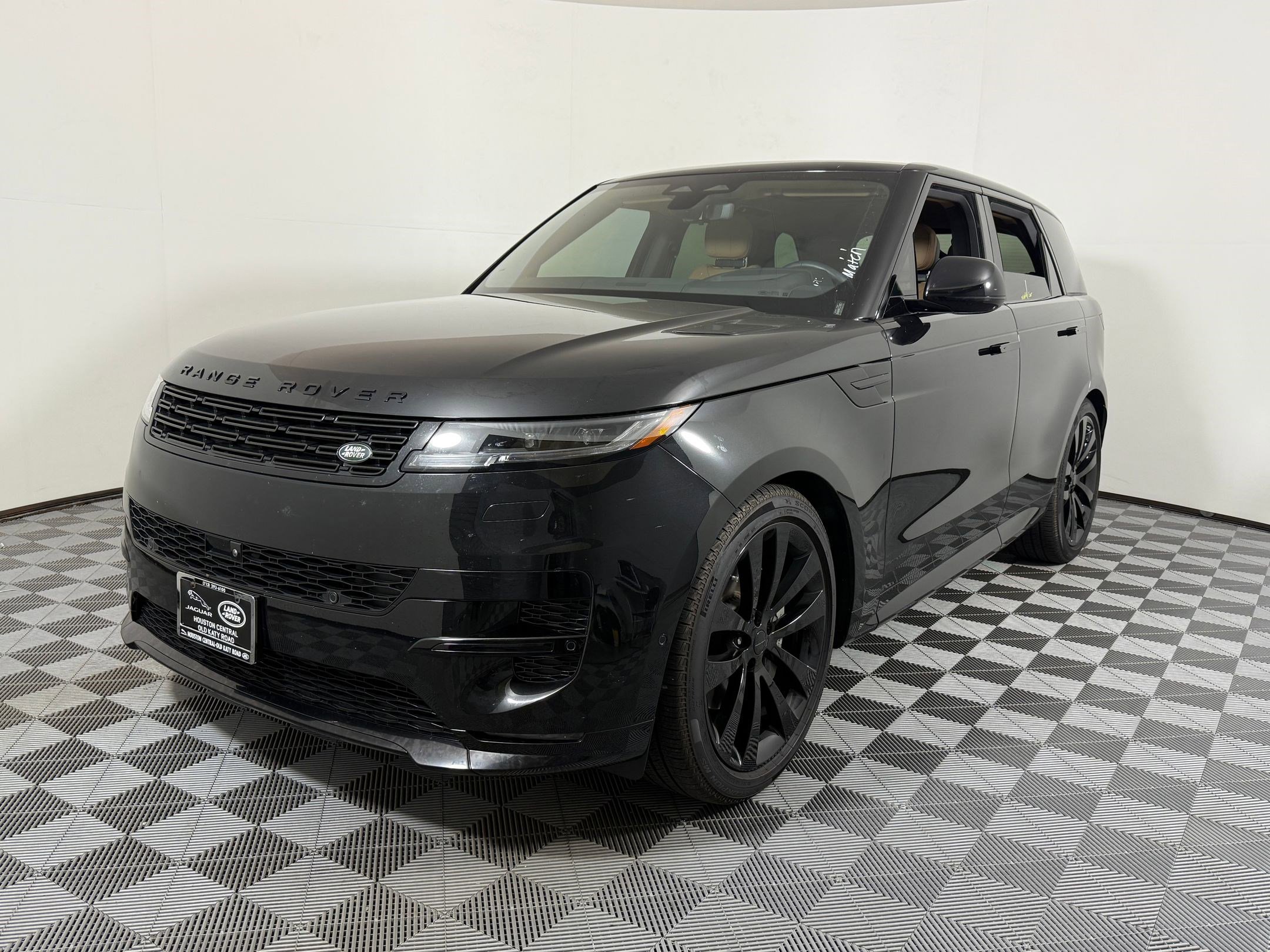 Used 2026 Land Rover Range Rover Sport Dynamic SE AWD/4WD image 1