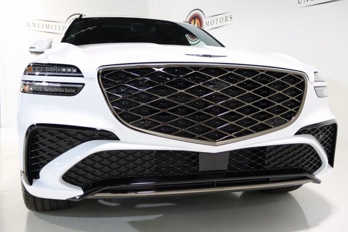 Used 2026 Genesis GV70 3.5T Sport Prestige image 32