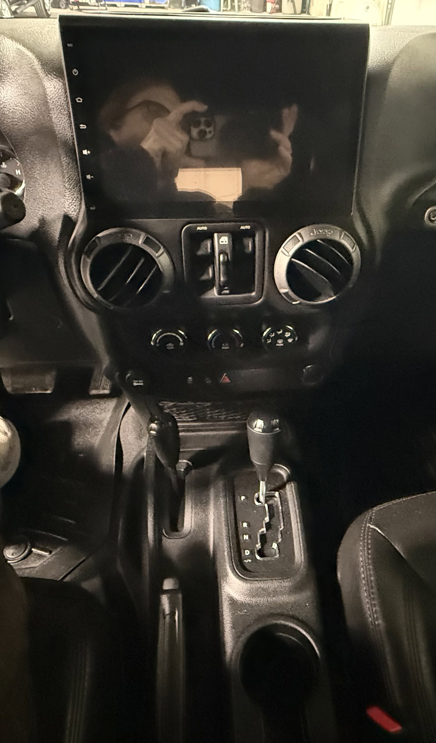 Used 2018 Jeep Wrangler Unlimited Sport image 25