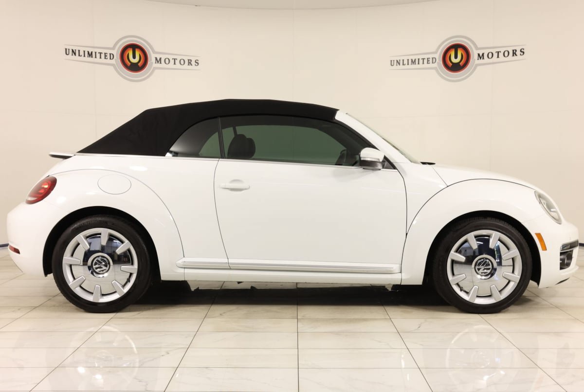 Used 2019 Volkswagen Beetle 2.0T SE FWD image 37