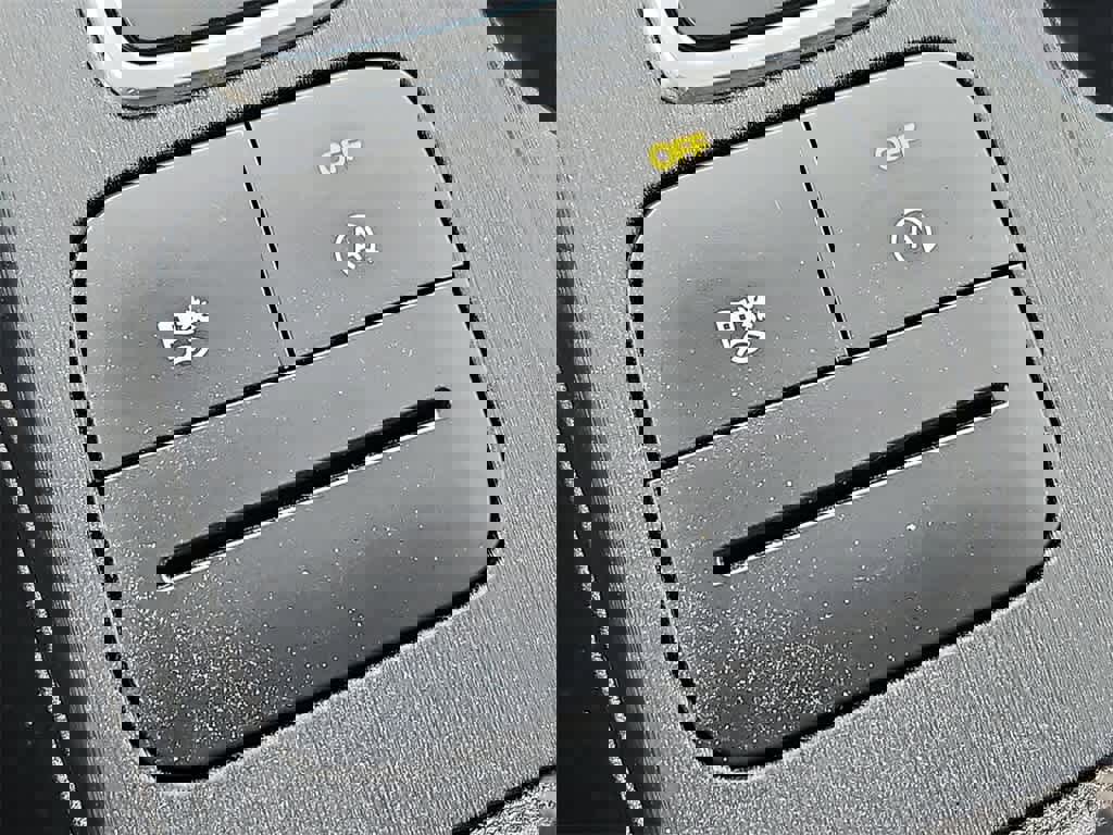 Used 2021 Ford Escape SE w/ Convenience Package image 19