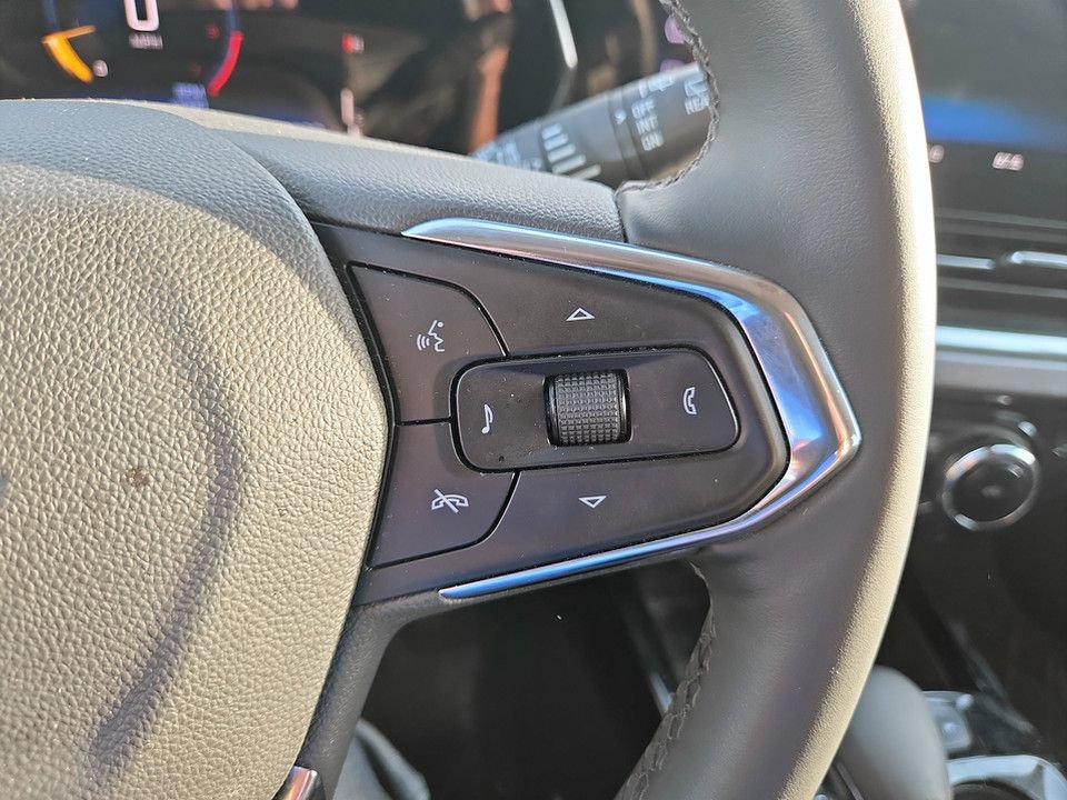 Used 2025 Chevrolet Trax ACTIV w/ Driver Confidence Package FWD image 14