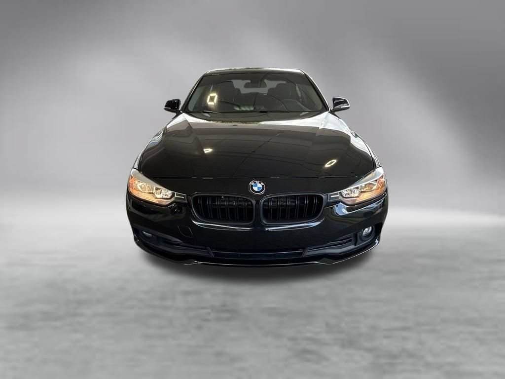 Used 2016 BMW 320i xDrive Sedan AWD/4WD image 9