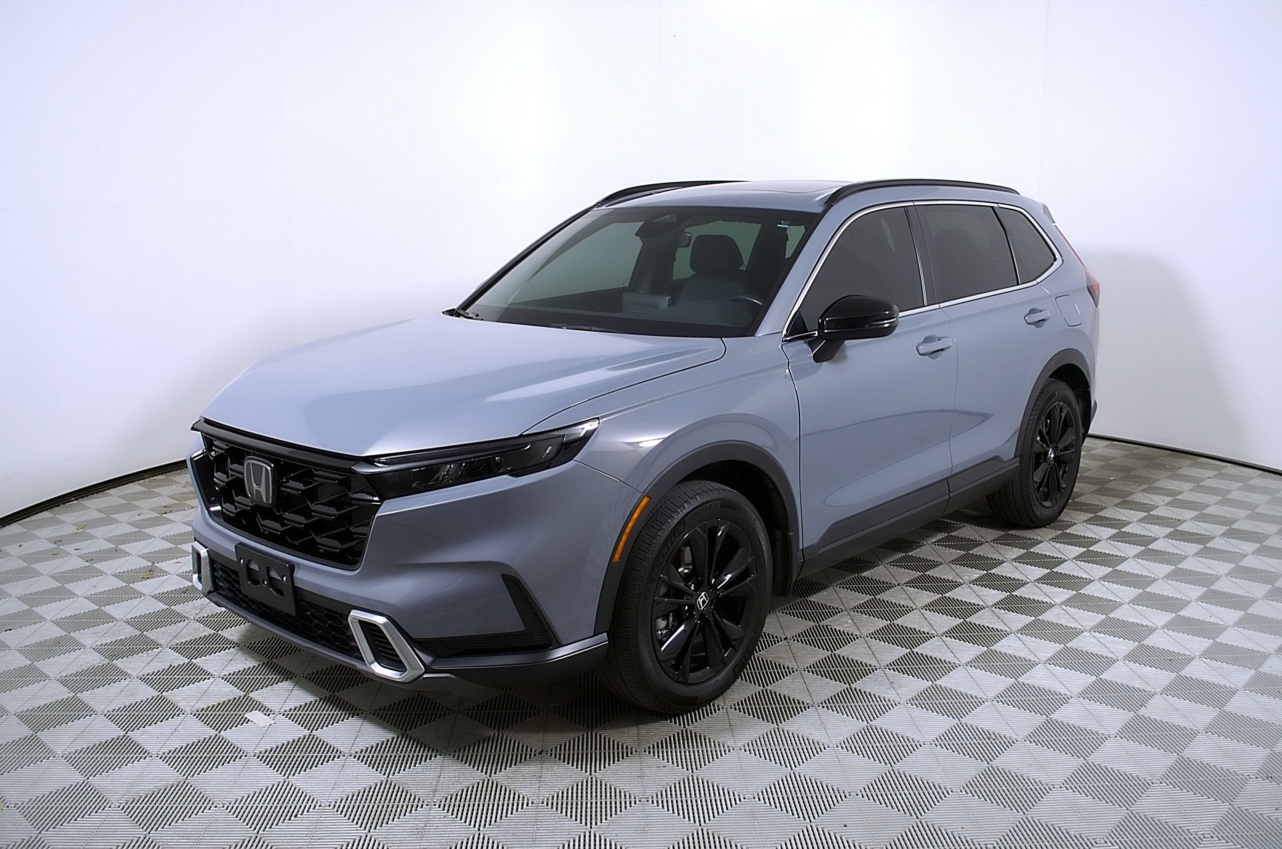 Used 2024 Honda CR-V Sport Touring image 3