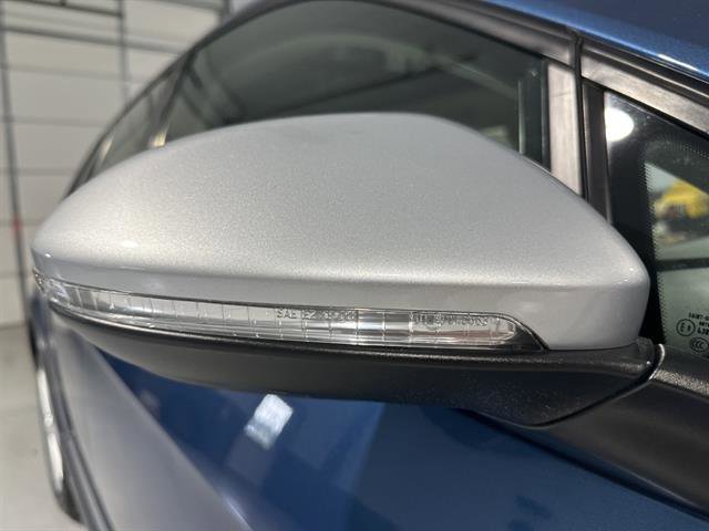 Used 2017 Volkswagen Golf SE image 36