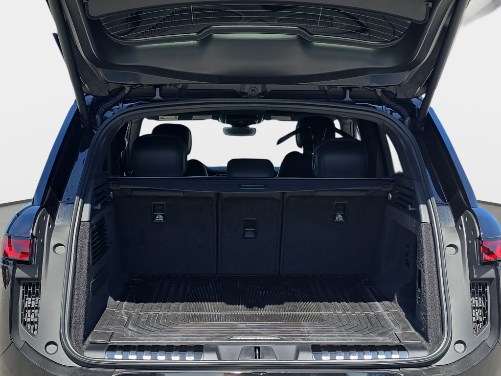 New 2026 Land Rover Range Rover Sport Dynamic SE AWD/4WD image 12