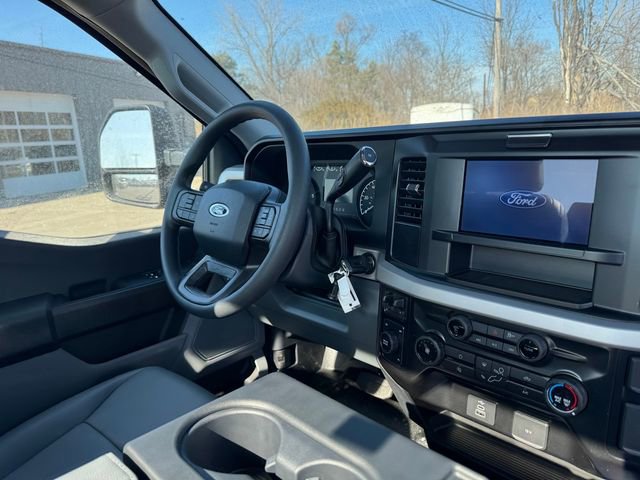 New 2026 Ford F550 4x4 Regular Cab Super Duty image 16