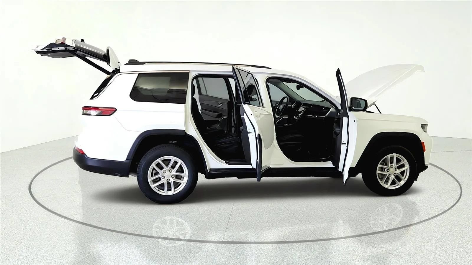 Used 2022 Jeep Grand Cherokee L Laredo w/ Luxury Tech Group I AWD/4WD image 12