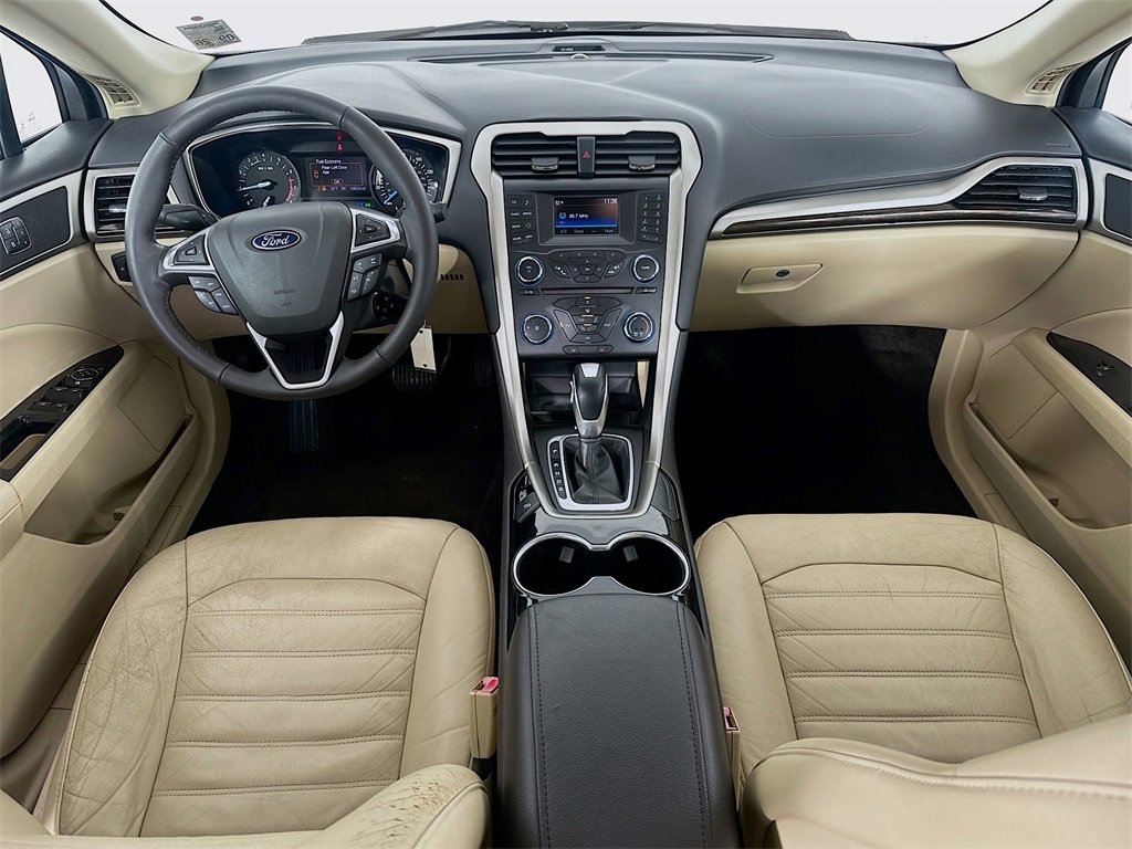 Used 2015 Ford Fusion SE w/ Equipment Group 202A image 12