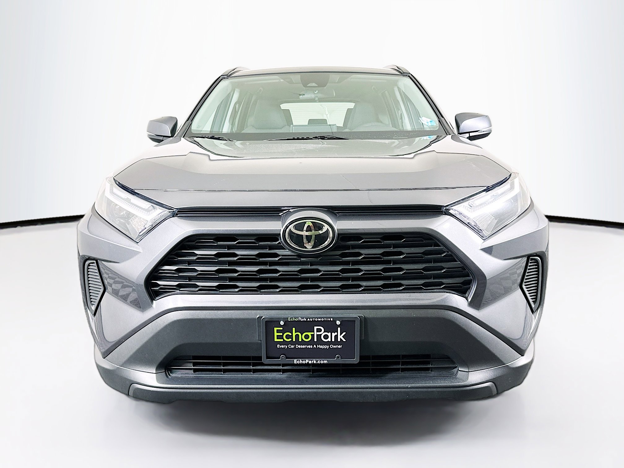 Used 2024 Toyota RAV4 XLE image 2