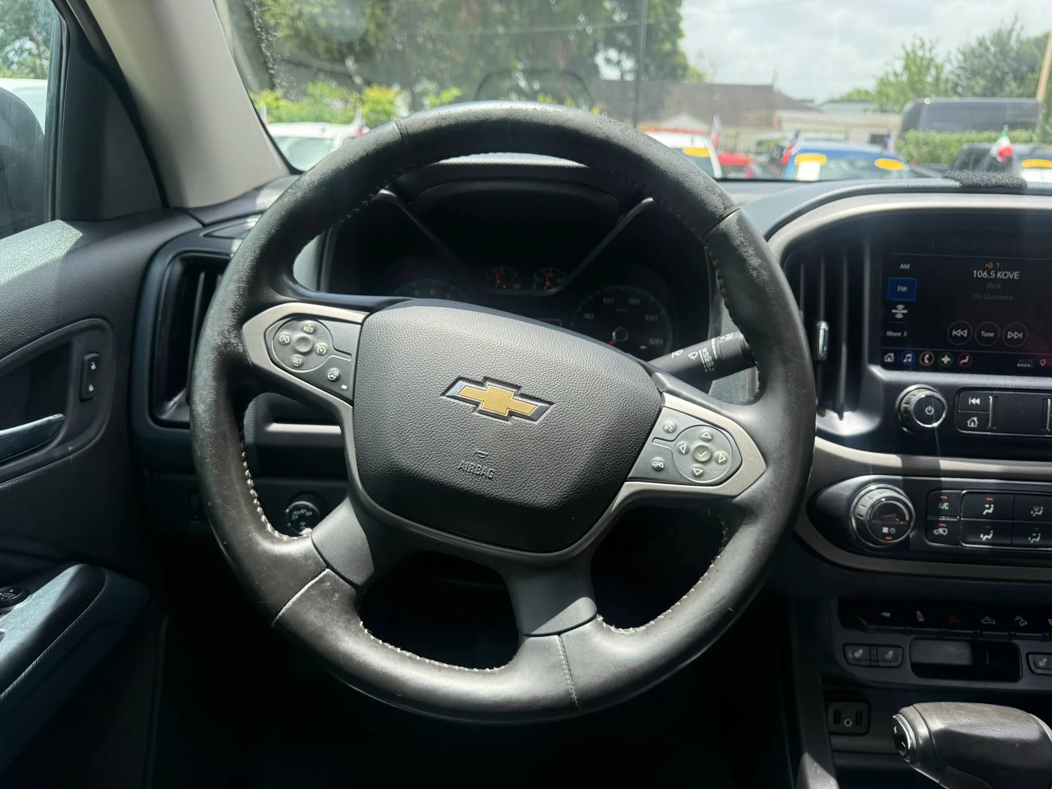Used 2020 Chevrolet Colorado Z71 AWD/4WD image 11