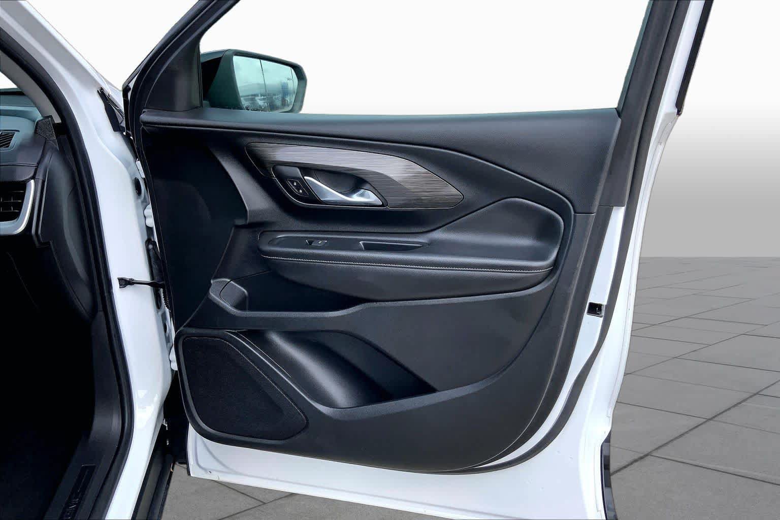 Certified 2023 GMC Terrain SLT w/ Elevation Edition FWD image 22