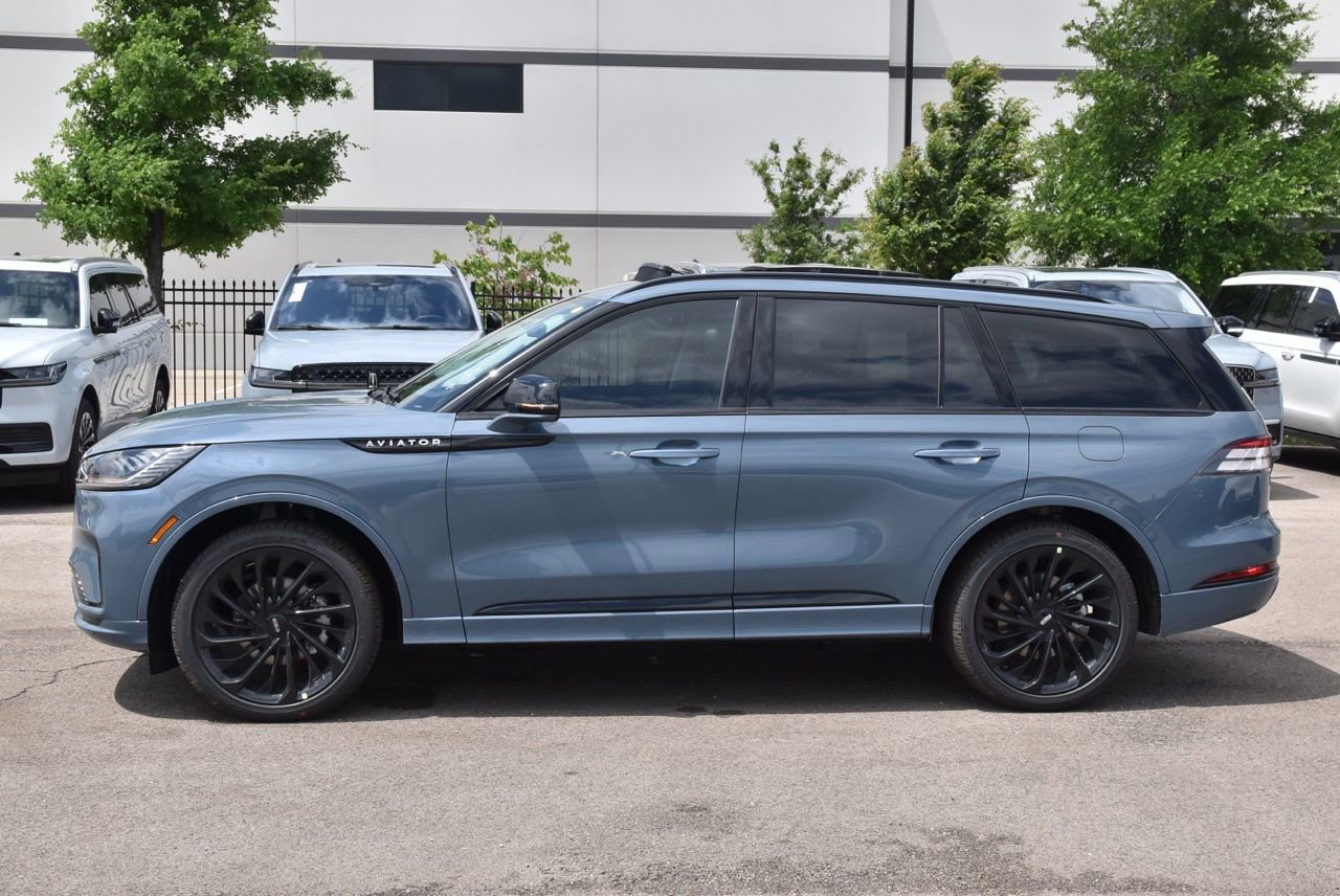 New 2026 Lincoln Aviator Reserve RWD image 40