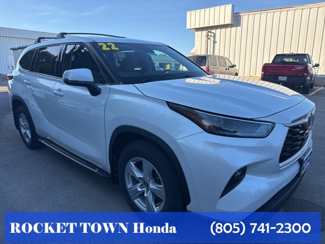 Used 2022 Toyota Highlander LE image 10