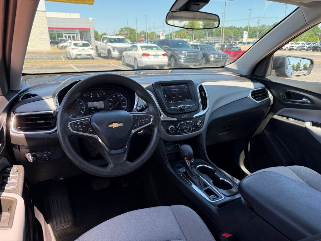 Used 2024 Chevrolet Equinox LS AWD/4WD image 16