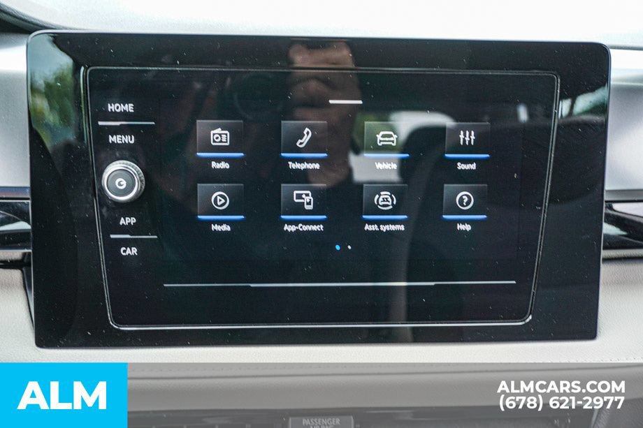 Used 2025 Volkswagen Taos S FWD image 33