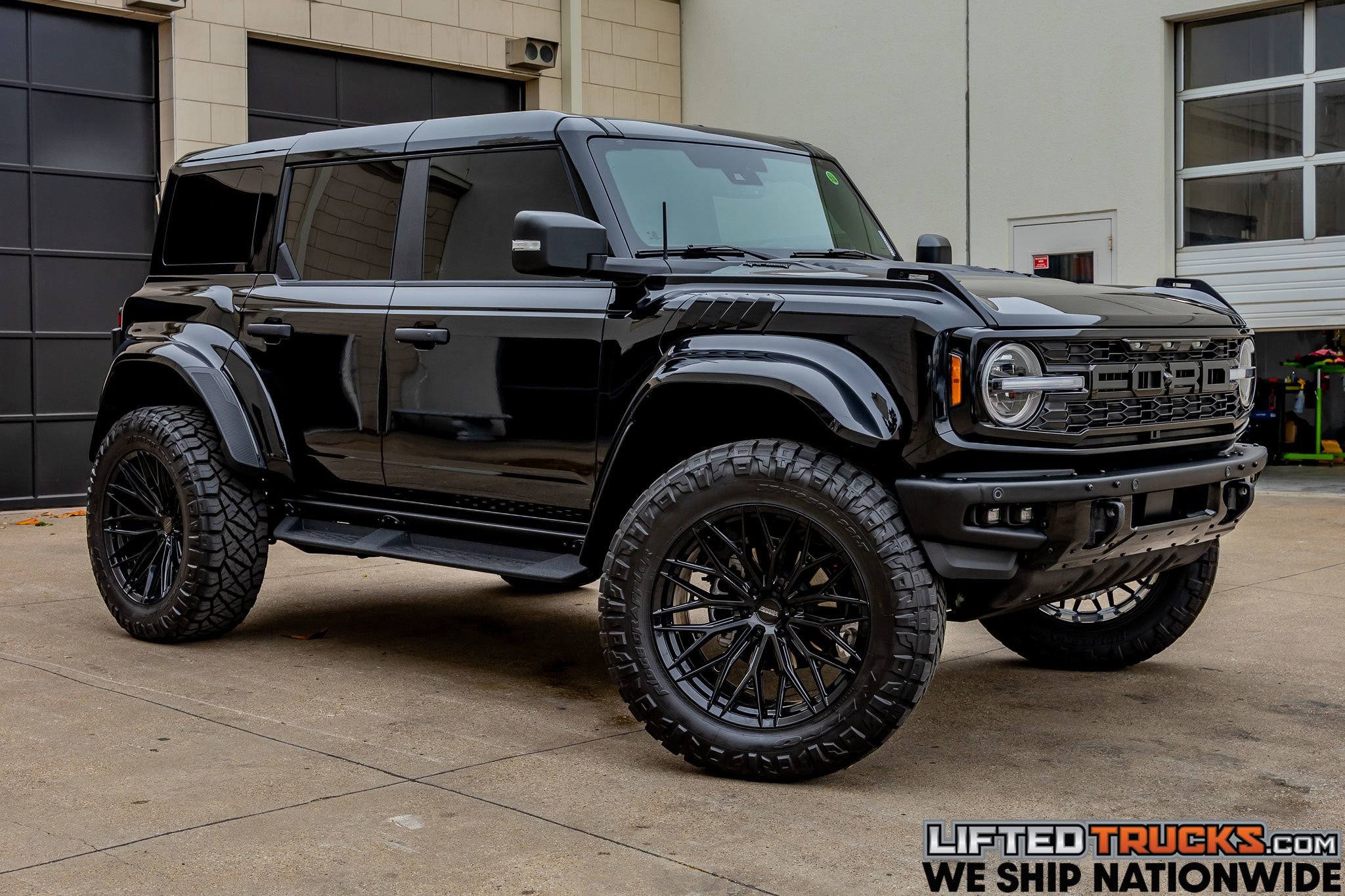 Used 2025 Ford Bronco Raptor AWD/4WD image 1