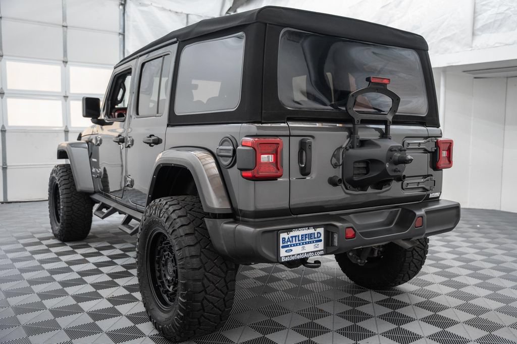 Used 2024 Jeep Wrangler Unlimited Sahara w/ Technology Group AWD/4WD image 7