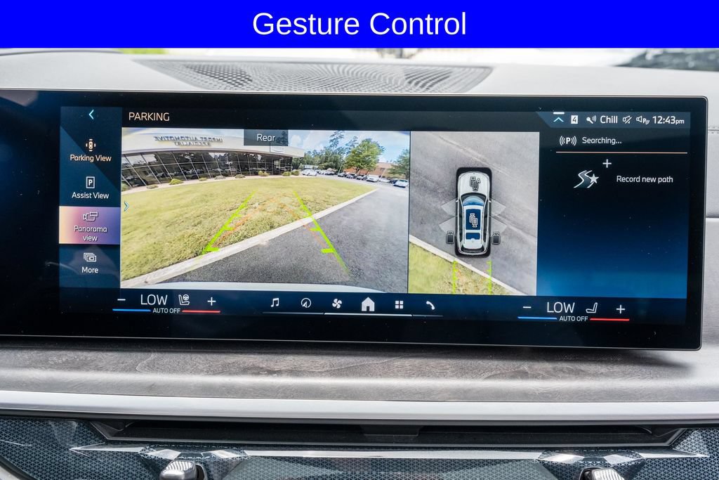 Used 2025 BMW X7 xDrive40i w/ M Sport Package AWD/4WD image 21
