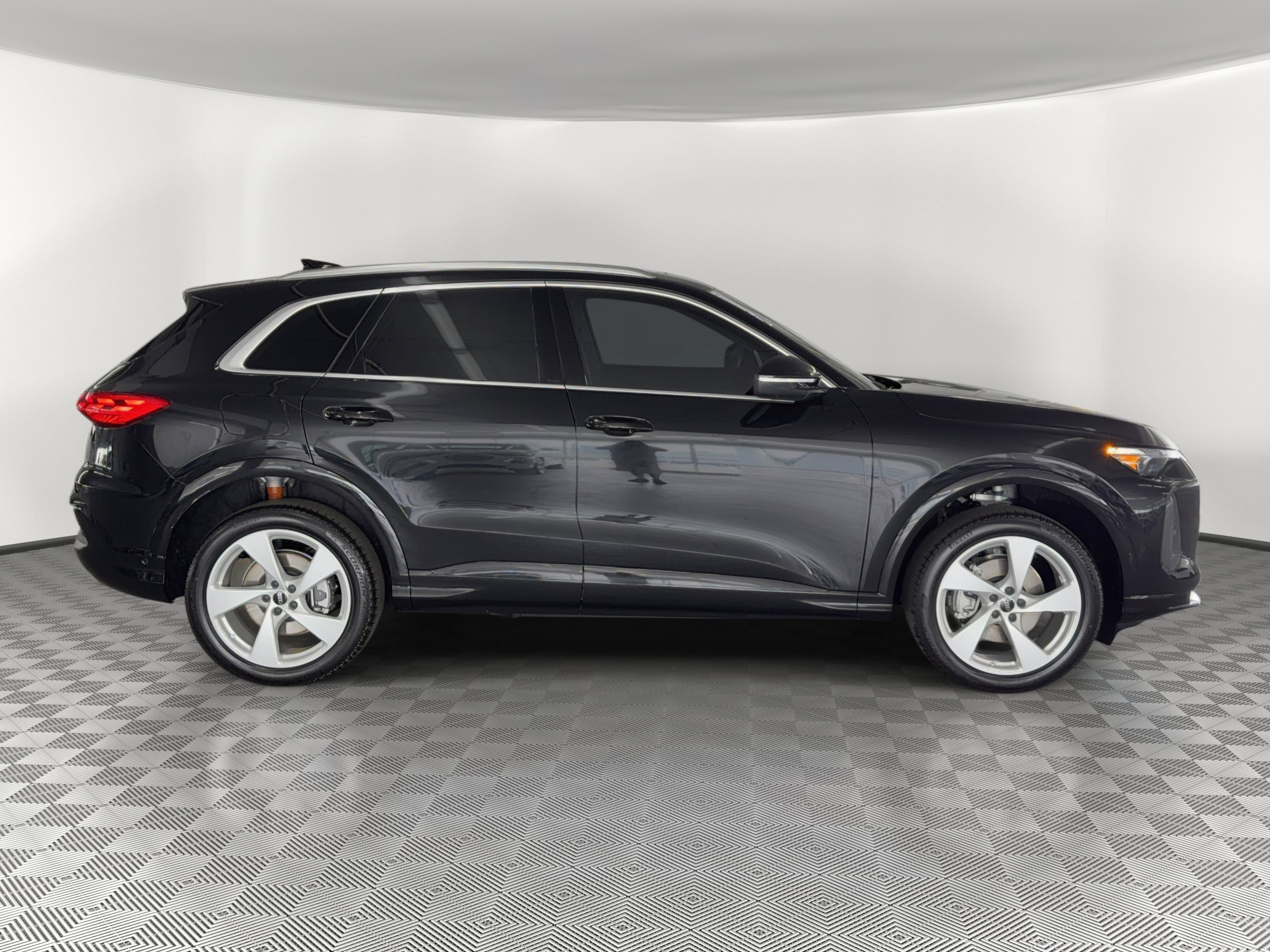 New 2026 Audi Q5 Premium Plus image 8