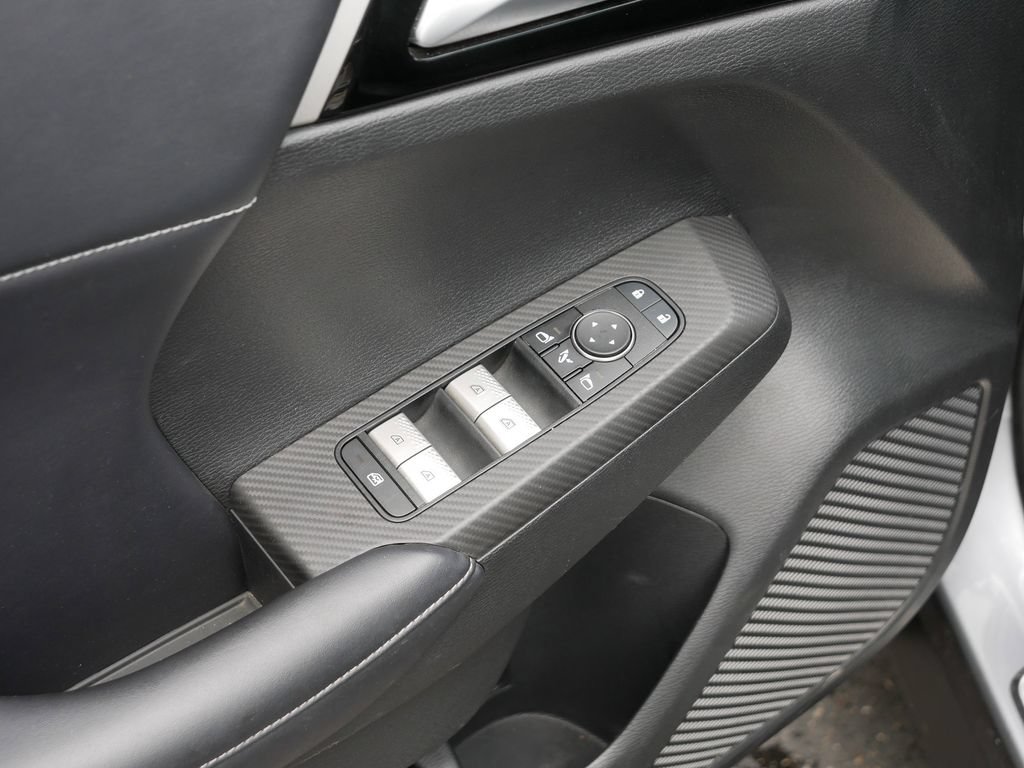Used 2023 Mitsubishi Outlander SE AWD/4WD image 14