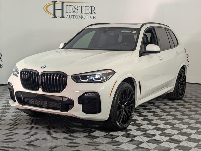 Used 2021 BMW X5 xDrive40i w/ M Sport Package image 4